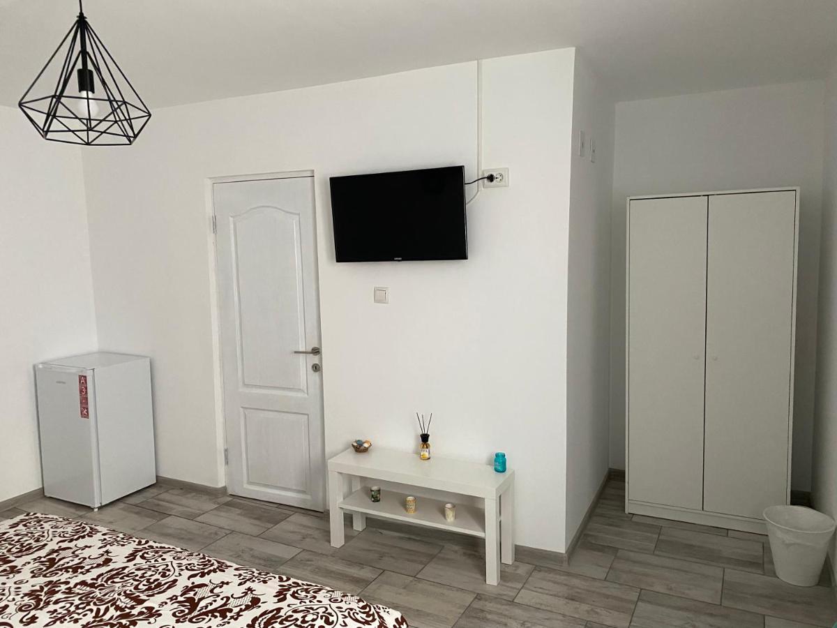 Camere De Inchiriat David Casa David Corbu Buitenkant foto